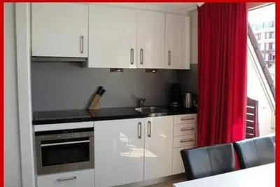 Image de Studio, 200 meters from the beach and in the center.