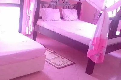 Roseville Diani