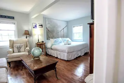 Image de The Journey Suite | The Jypsy Inn