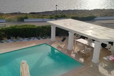 Image de Villa Intramare - seafront - exclusive swimming pool