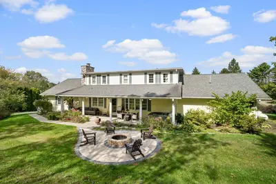 Image de New Hot Tub||sleeps 10|4br 3Ba|firepit|pingpong table|New River Gorge Np