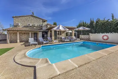 Image de Villa \"Can Antich\" avec vue sur la montagne, piscine, Wi-Fi, jardin et terrasse