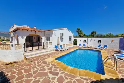 Image de Villa near the beach with private pool