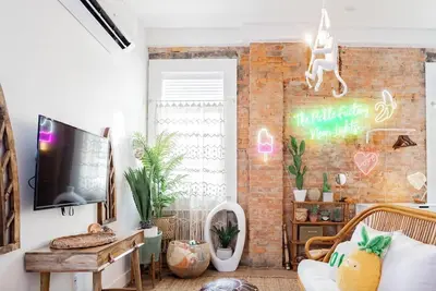 Image de Pickle Factory Hotel—1br Near Bars & Restaurants