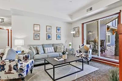 Image de ⭐⭐⭐⭐⭐The Asgard by Samsara Panorama Top View Platinum Unit View 2Bedroom 2Bath