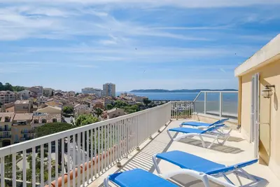 Image de Appt 6eme étage gauche et terrasse priv au 7eme. vue mer.