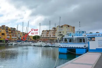 Image de Beau studio de 29 m², Port de Gruissan, Piscine, Wifi, Gardien, ascenseur Tennis