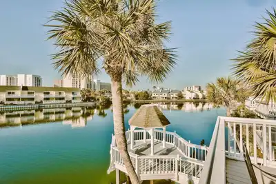 Image de Summer is right around the corner. Book Now!