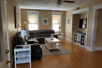 Image de Beach, boardwalk and downtown steps away from large, well-maintained condo