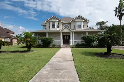 Image de Large Mini Mansion 5 bedroom home, Bed and Breakfast