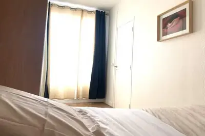 Image de Appartement Cosy Bien Situé avec lit Queen Size