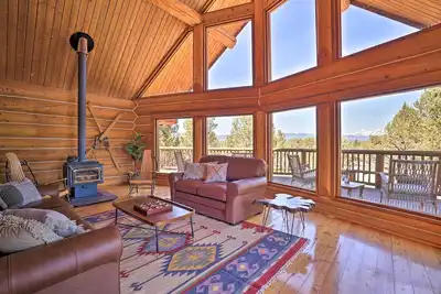 Image de Bend Log Cabin w/ Cascade Mountain Views!