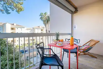 Image de Joli appartement pour 4 personnes avec piscine, Wifi, climatisation, Tv, terrasse et parking