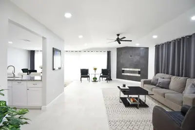 Image de Extended Stay Gem – Cozy Home in Golf Community, Near Airport & Downtown