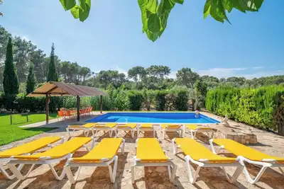Image de Grande maison de campagne pour 11 personnes avec piscine et climatisation