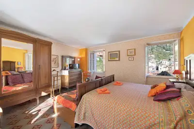 Image de Maison de vacances 'Il Mulino di Marina - Lac de CĂ´me' avec vue sur le fleuve, Wi-Fi et balcons