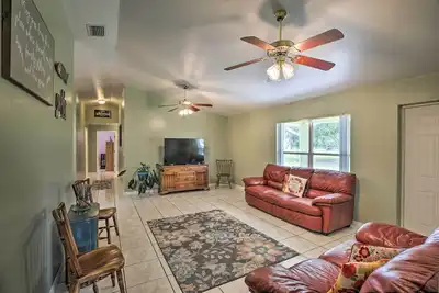 Image de Lake Okeechobee Fishing Retreat w/ Fire Pit!