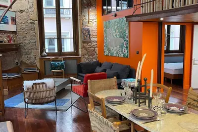 Image de Appartement Typique \"Coeur de Lyon\"  avec Ascenseur et Parking