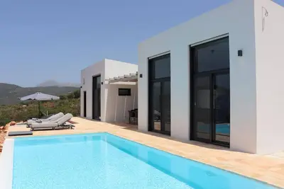 Image de Exclusive villa with pool, built in 2021, stunning sea view, Ionian island of Le