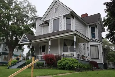 Image de Timeless Memories - Victorian home located in the heart of Ludington