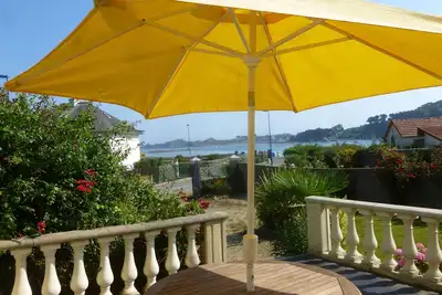 Image de Maison des années 30 face à la mer pour 6 personnes ou plus