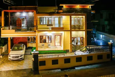 Image de Posh 3 Bhk  (first floor) at Belljem Homes in Housing colony inside the city