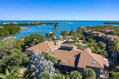 Image de Sandy Tundra Townhouse, Water-Views, Boat Slip, Private Beach, Club Access
