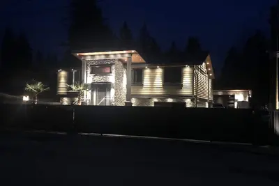 Image de Resort Style Home in the heart of south Langley