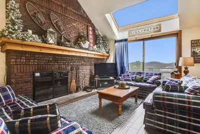 Image de Sunrise East Glade C8 Ski to From Best Sports Center in Killington Indoor Pool Gym Spacious Sunrise condo