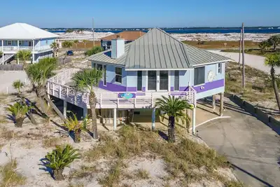 Image de 30% Off! ! Beachy Gulf View Home | Steps to White Sands & Emerald Green Waters