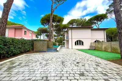 Image de Camelia - Marina Di Castagneto Carducci With 3 Rooms