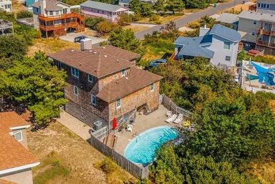 Image de 🏖️Spectacular 4 Br Home w/ Pool, Hot Tub & Easy Beach Access-🏖️