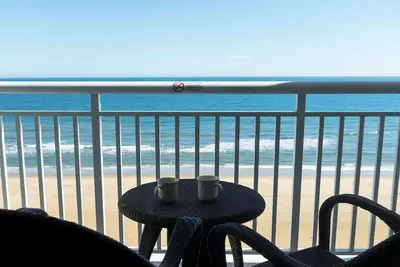 Image de Ocean Sands Resort Oceanfront 1br Bikes, Aquarium, Chairs