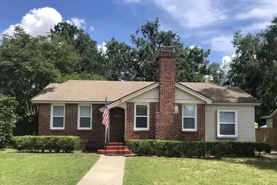 Image de Dolphina House-East Hill! 9 Miles from Pensacola Beach! Dog Friendly!