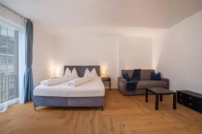 Appartement \"Sabine G\" avec vue sur les montagnes, climatisation, Wi-Fi et balcon
