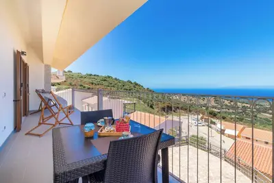 Image de Appartement Maison Carolina près de la plage avec vue sur mer, clim. , Wi-Fi, Terrasse et Balcon