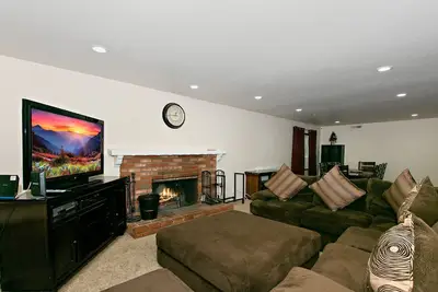 Image de Laurel Lodge by Destination Big Bear : Close to Snow Summit and Short Drive to Village & Lake! Fenced Yard!