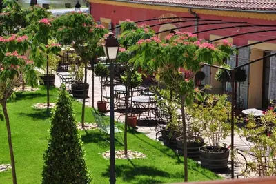 Image de Vinauberge - Gîte Syrah: Avec terrasse et jardin entre Canal du Midi & Vignoble