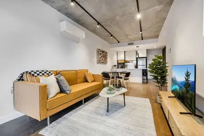 Image de Stay Near Botanic Garden with Gym, Sauna & Parking