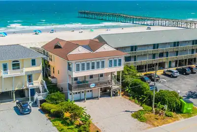 Image de Sunshiny Daze | Oceanfront in Topsail Beach!