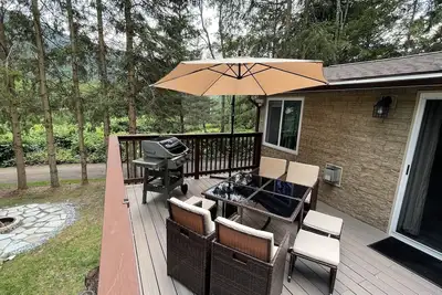 Image de Free 50 Amp Ev Charger Modern New, HotTub, A/C, Webber Grill, 2 Decks, FirePit
