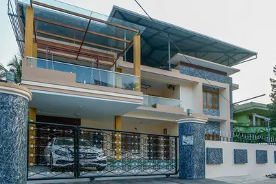 Image de Posh 6 Bhk S at Belljem Homes in housing colony close to city