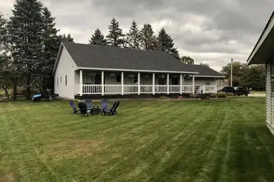 Image de Spring Lake waterfront home on Markers Cove with full Spring Lake access!