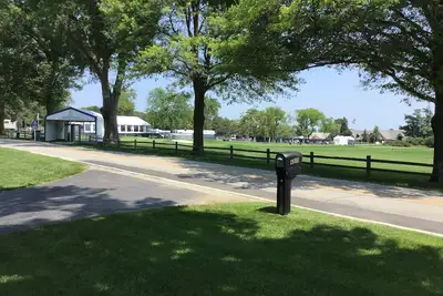 Image de Partial Private Home Rental. U. S. Senior Open
