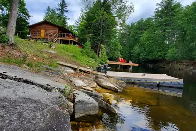 Image de Calabogie Waterfront Cottage $200 per night