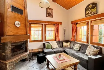 Image de Chalet au centre de Samoëns avec jardin et cheminée