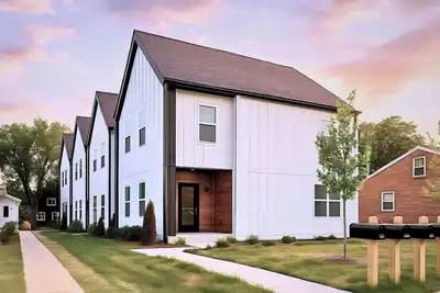 Image de Modern Downtown Home- Great Location