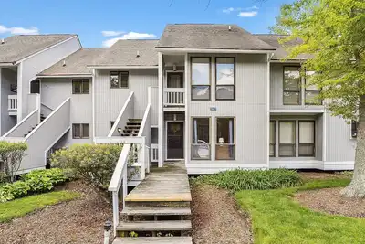 Image de Bright and beachy first floor 2 bedroom, 2 bath Sea Colony west unit with all of the modern conveniences! !