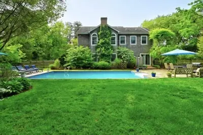 Image de South of the Highway - Short walk to Indian Wells or Atlantic beach, Amagansett