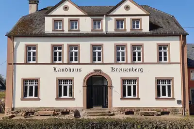 Image de Very luxurious country house with ao whirlpool, cinema, sauna, billiards, panoramic view